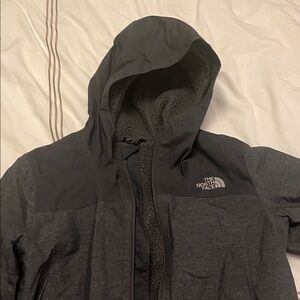 The North Face Kids Raincoat - Black and Gray